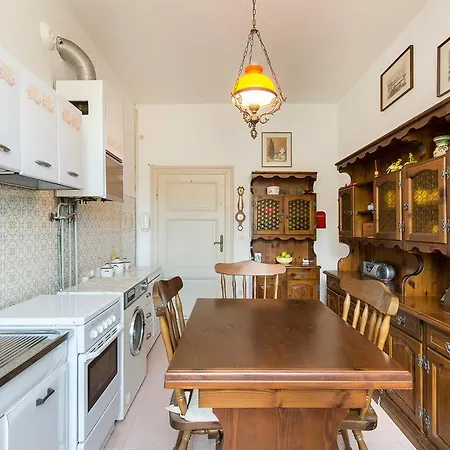 Apartament In Edvina Baveno